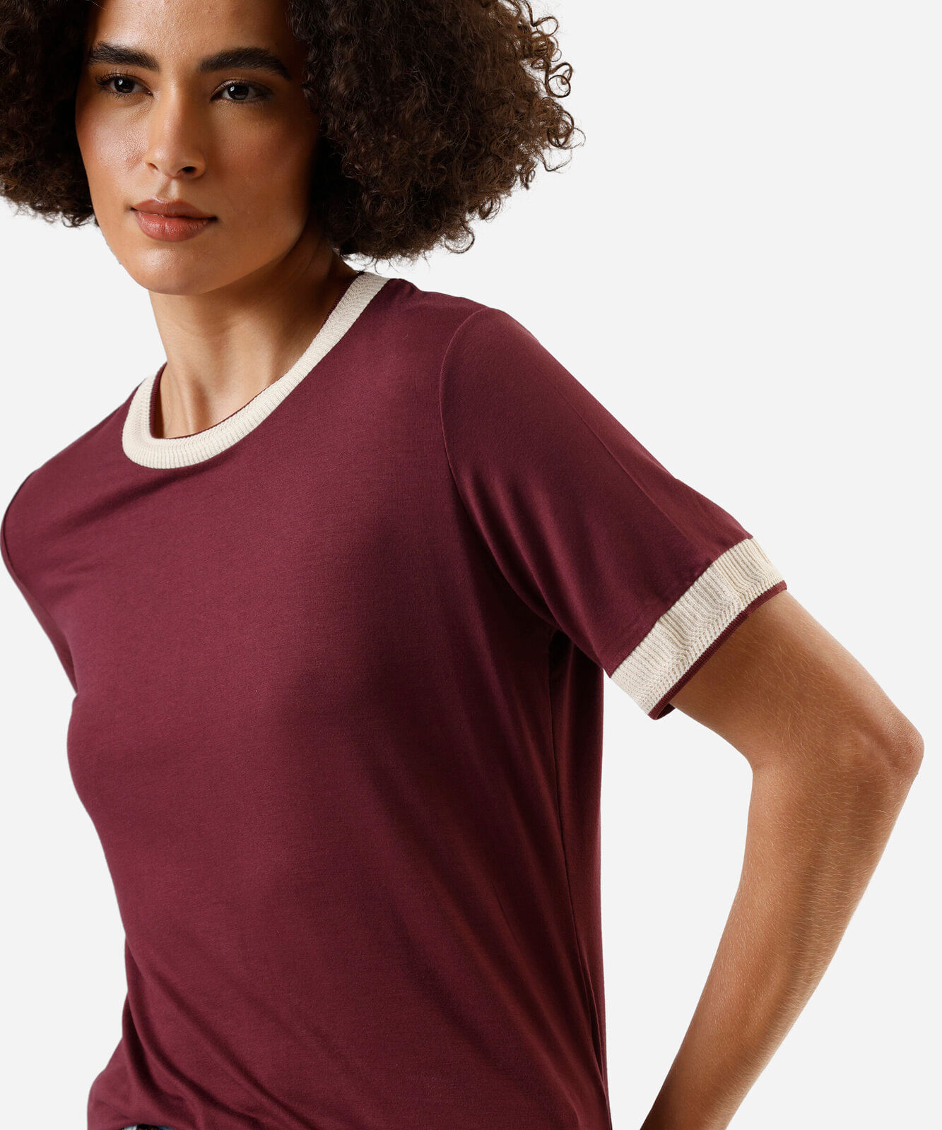 camiseta feminina de viscose manga curta vinho