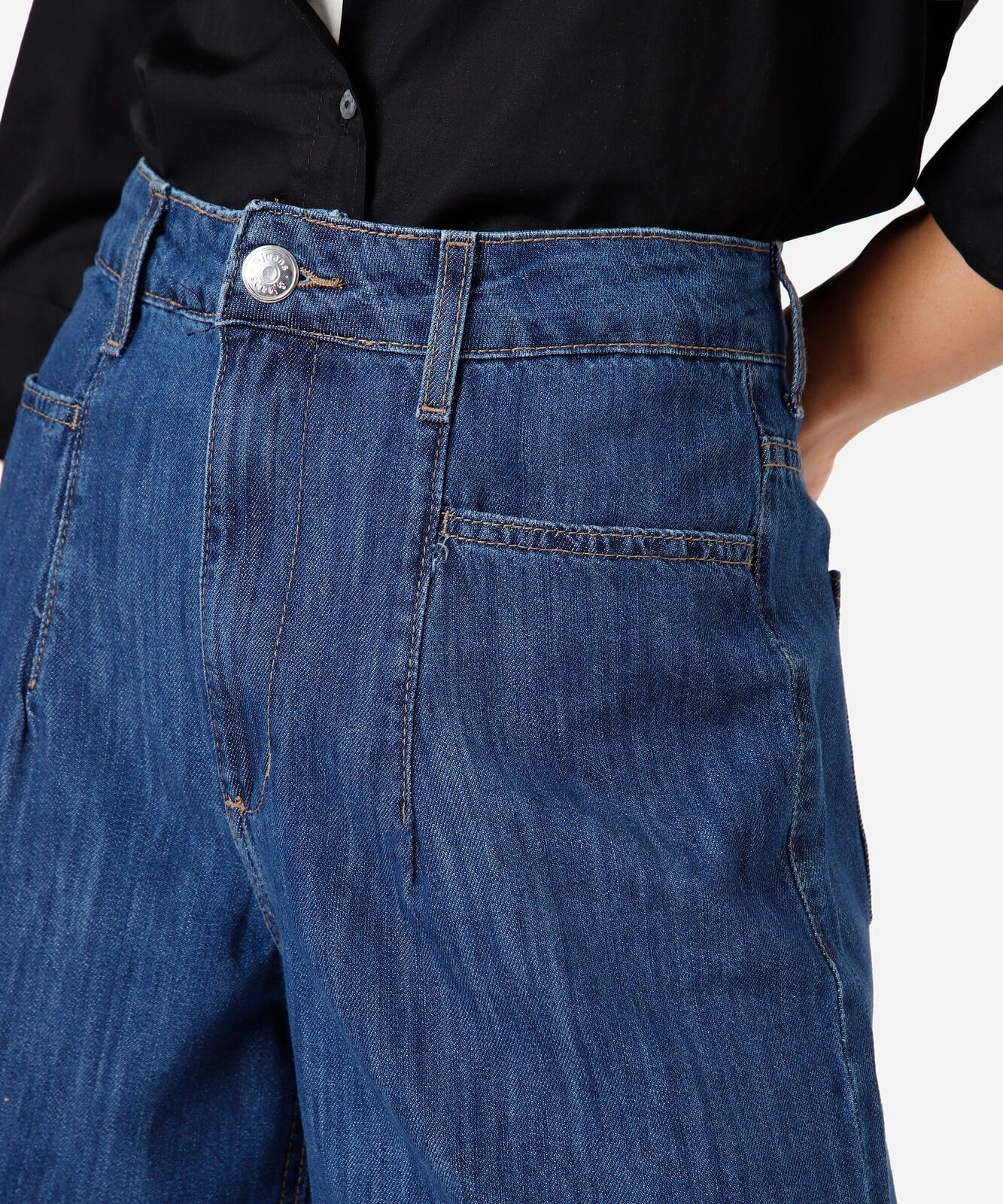 short feminino jeans cintura média azul