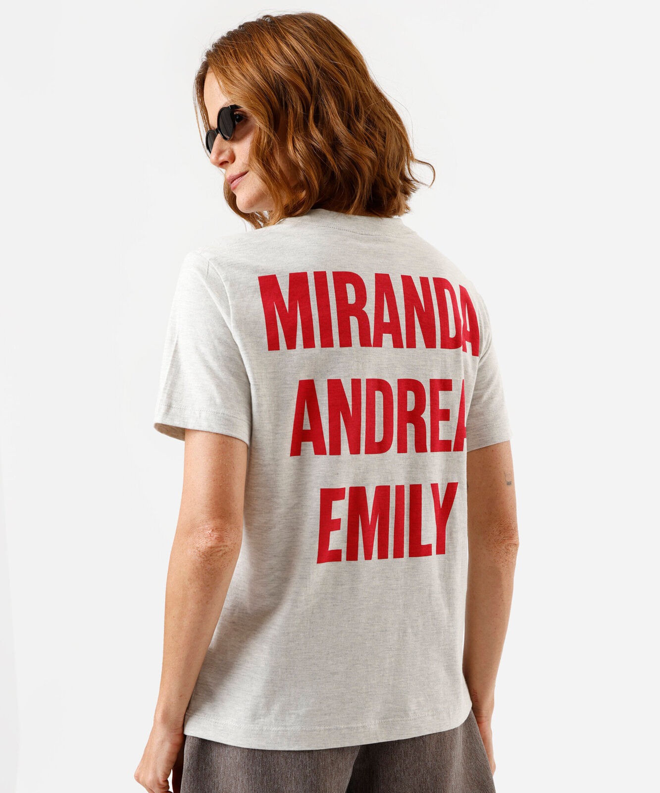 camiseta feminina com algodão o diabo veste prada manga curta cinza