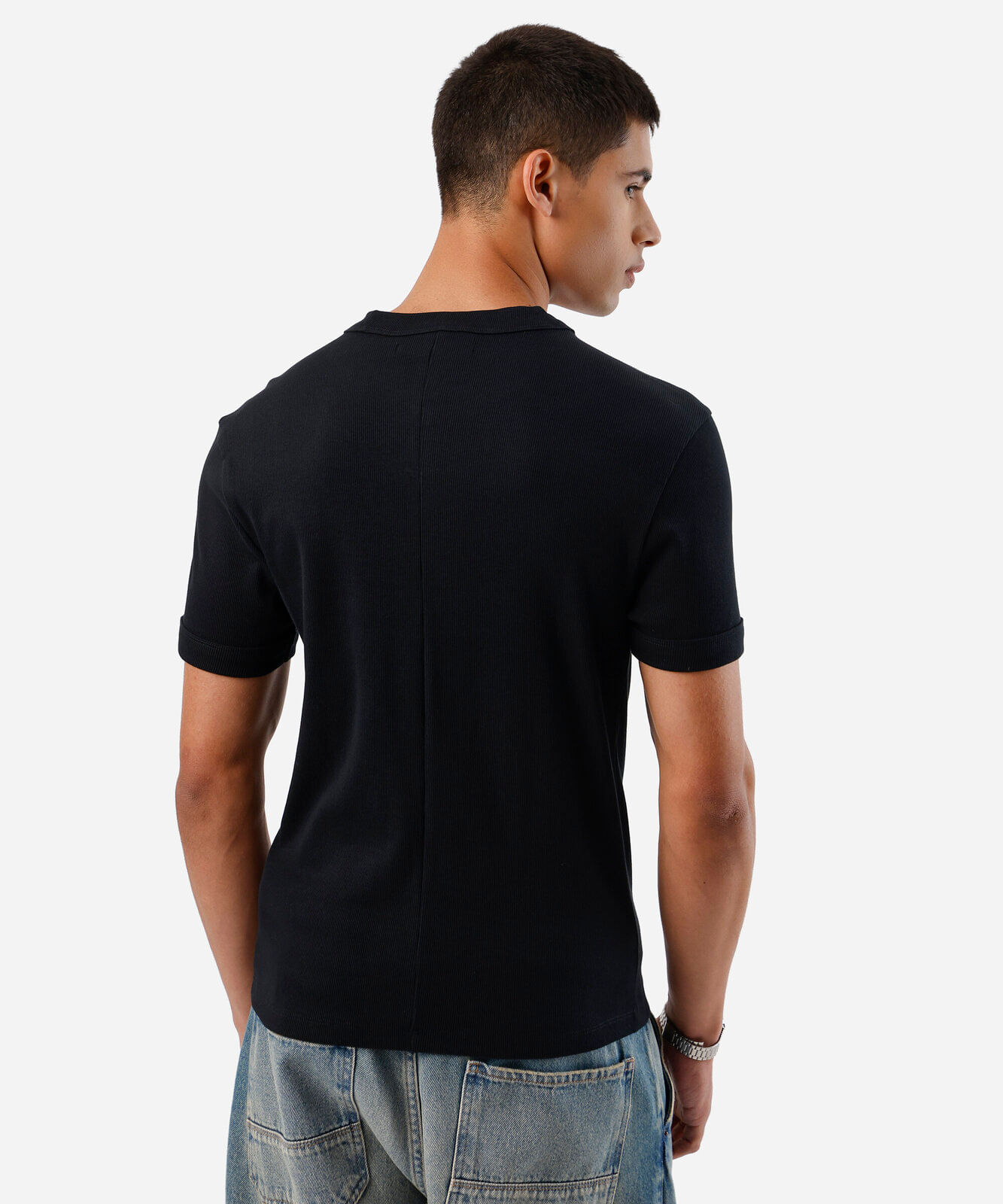 camiseta slim fit masculina de algodão manga curta canelada preta