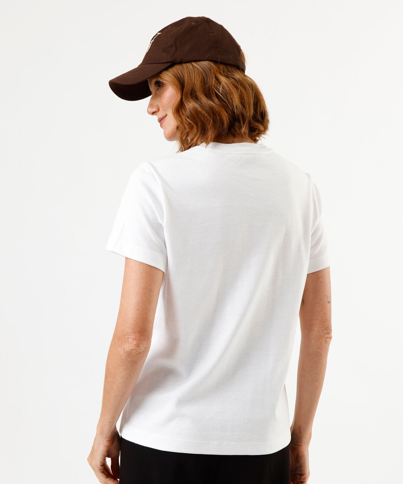 camiseta feminina com algodão manga curta estampada off white