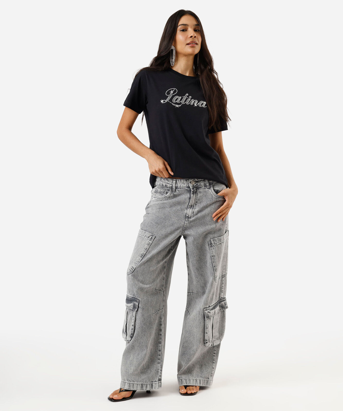 camiseta feminina de algodão manga curta latina com brilhos preta