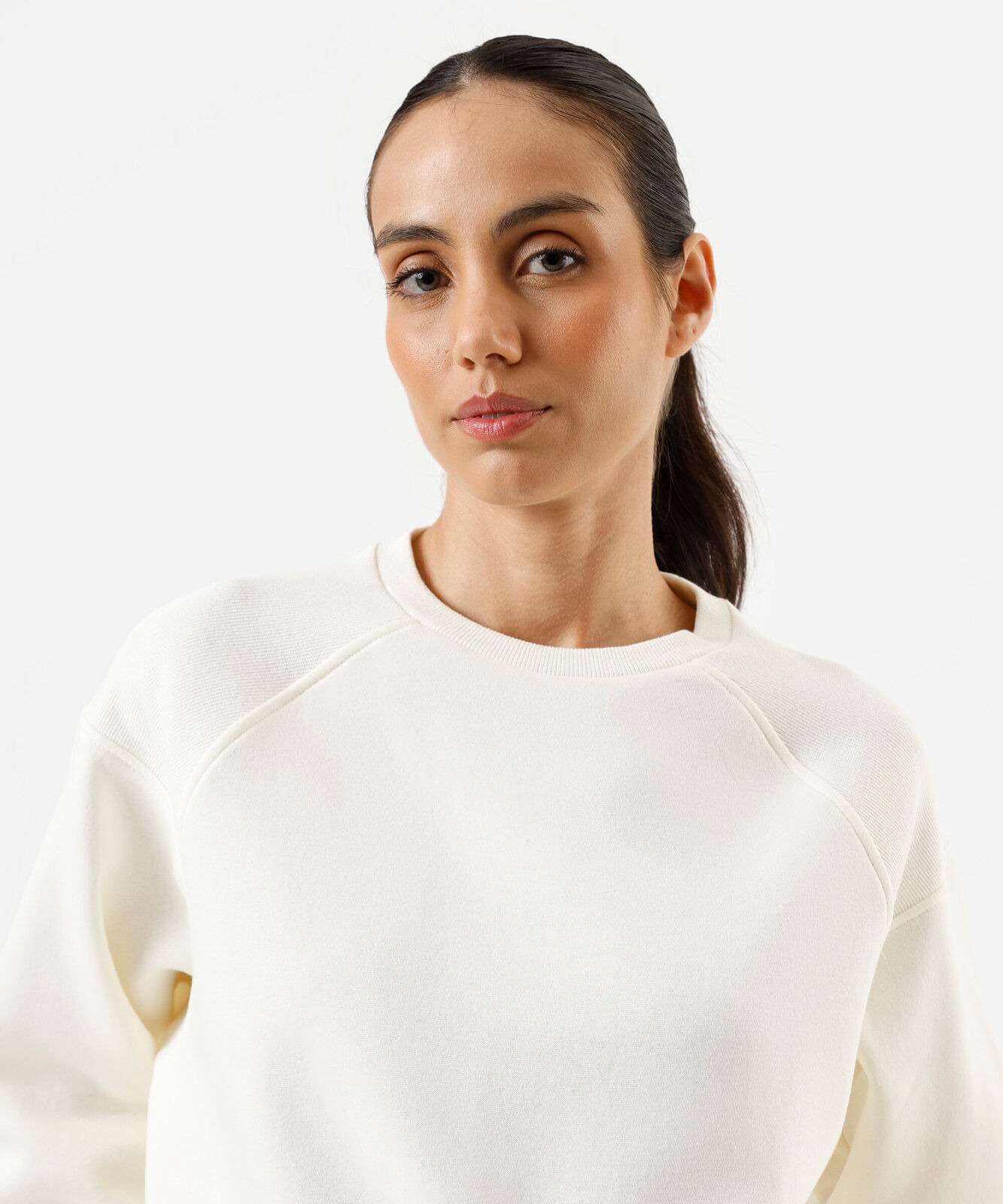 blusão feminino de moletom com recortes esportivo off white