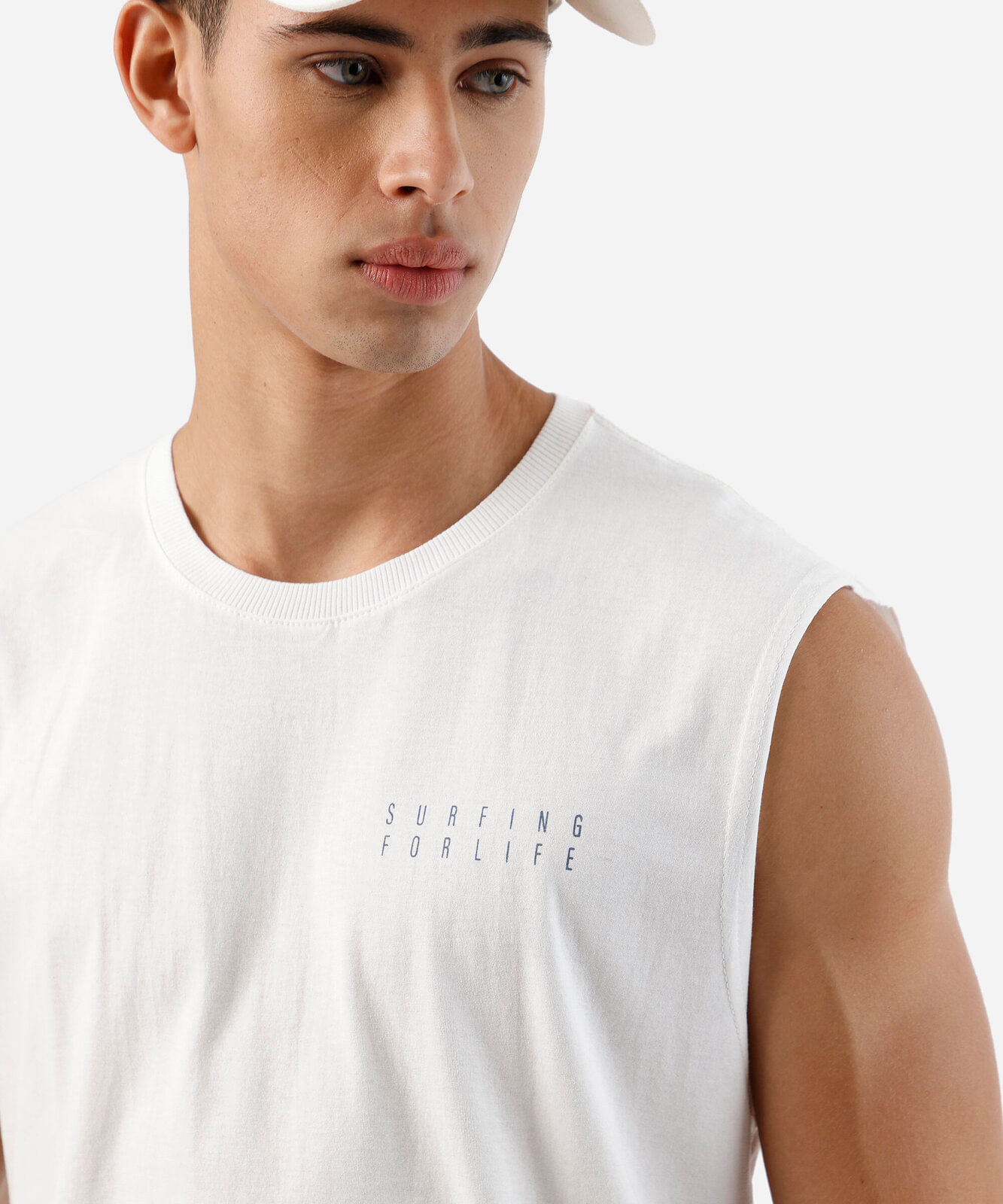 regata machão de algodão estampada off white