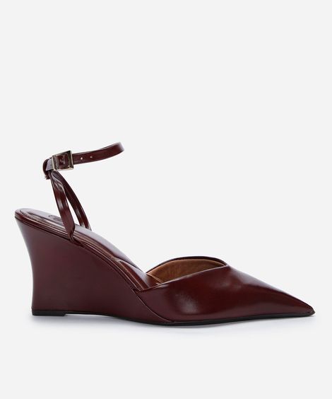 scarpin bico fino anabela vinho