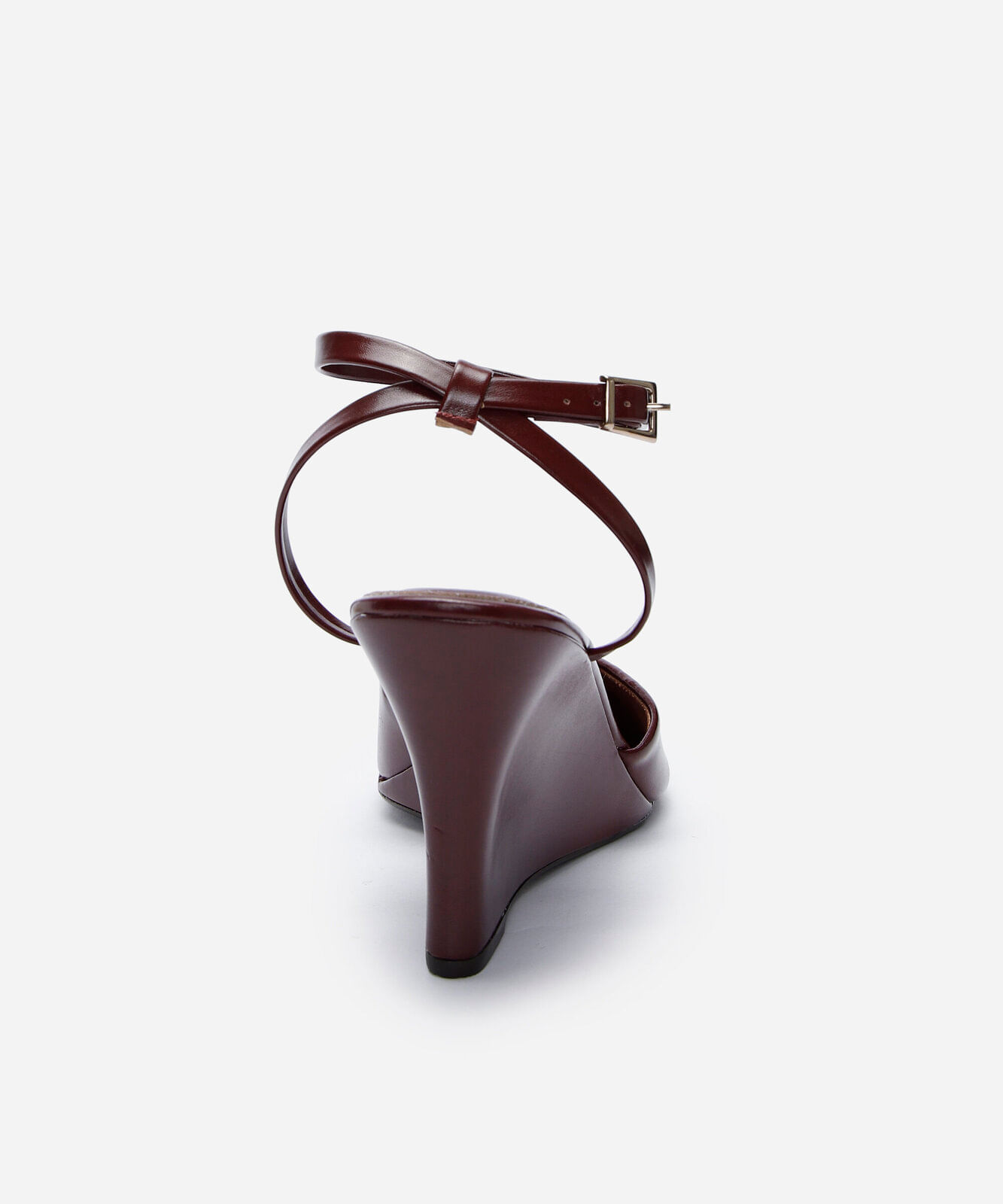 scarpin bico fino anabela vinho