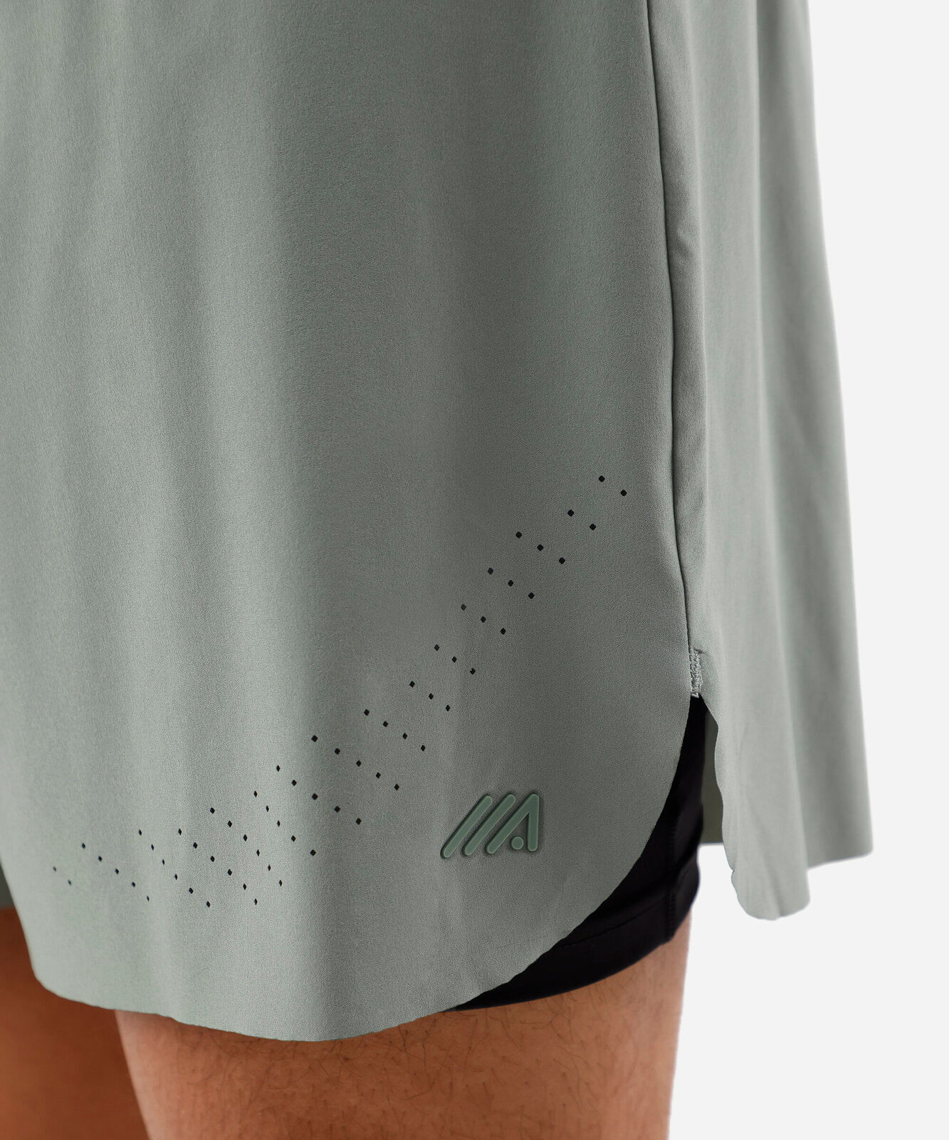 short masculino esportivo com compressão verde