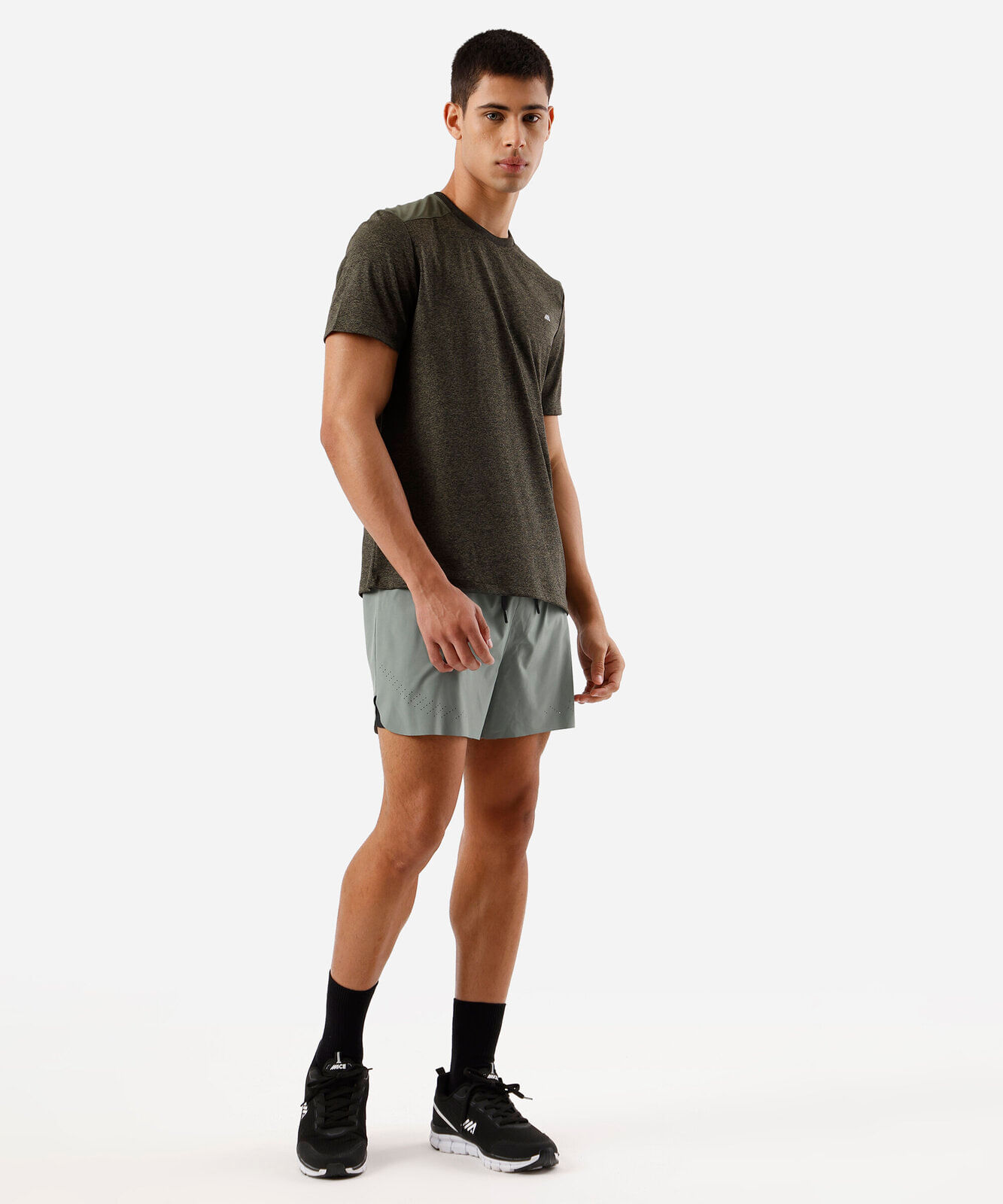 short masculino esportivo com compressão verde