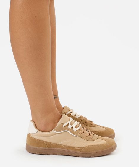 tênis casual com cadarço duplo bege