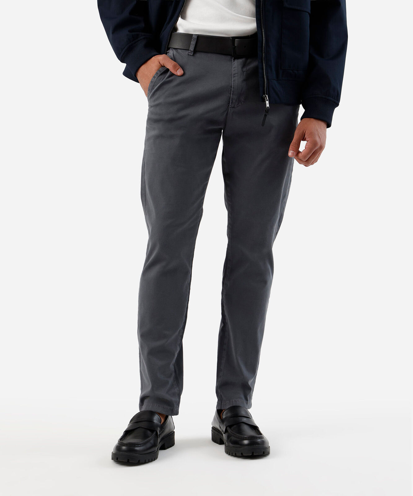 calça slim masculina de sarja cinza