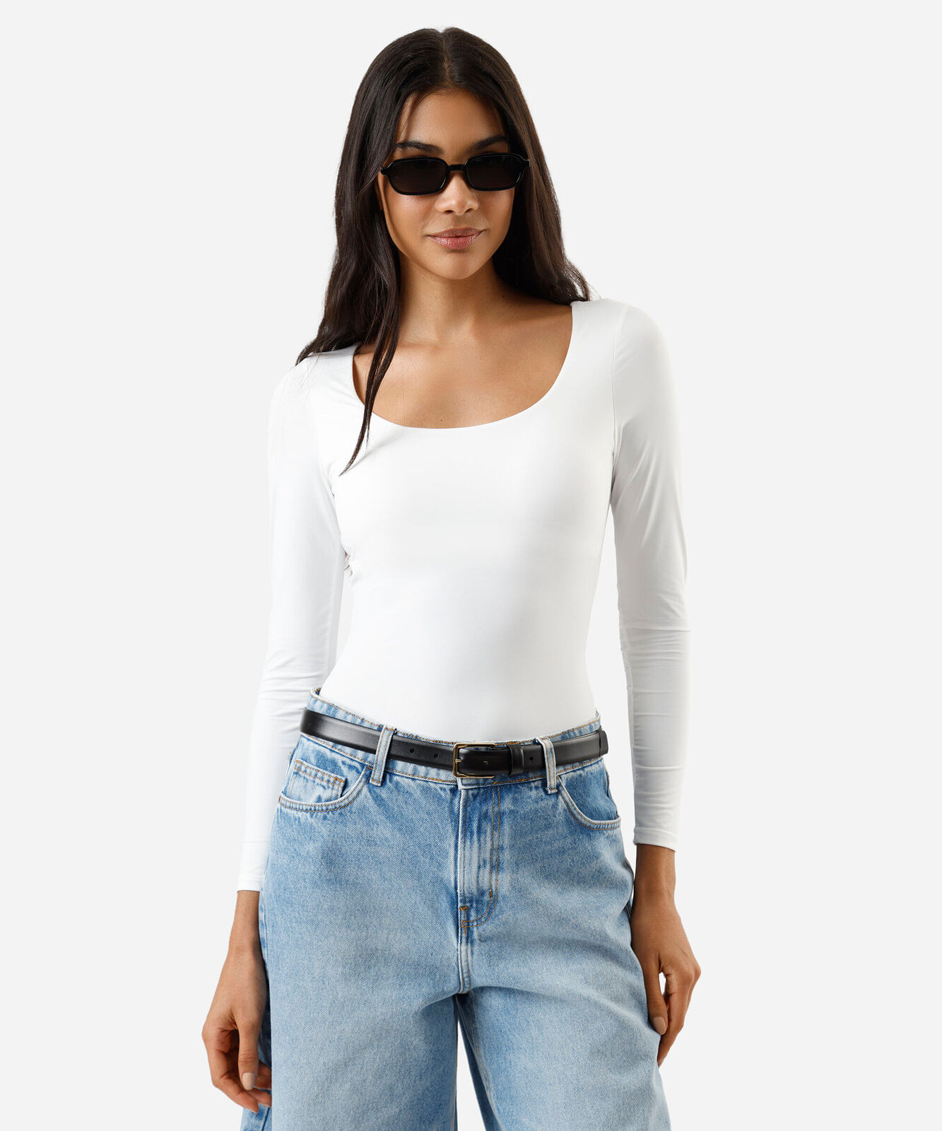 blusa feminina de poliamida decote redondo manga longa off white