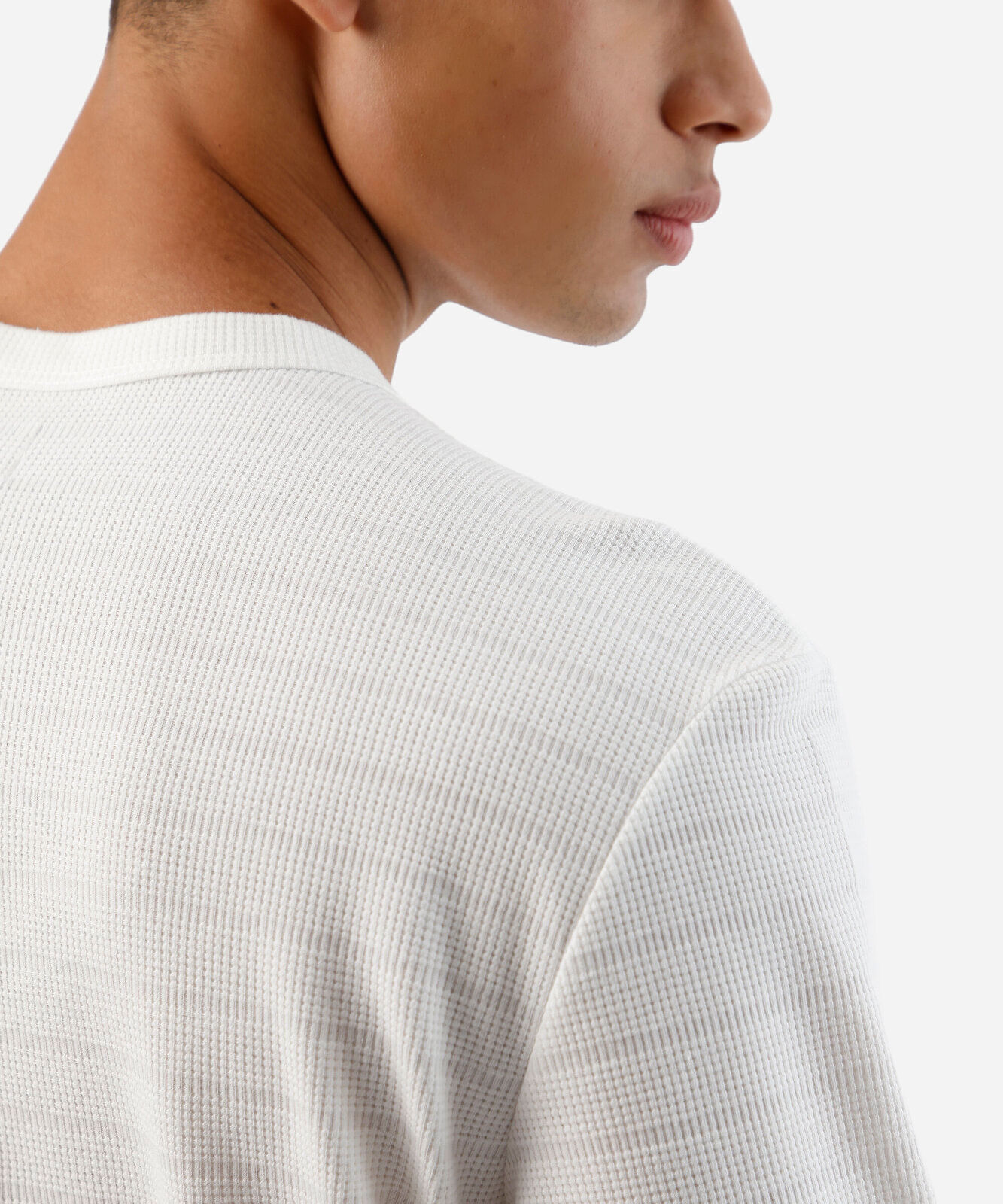 camiseta masculina texturizada com manga longa off white