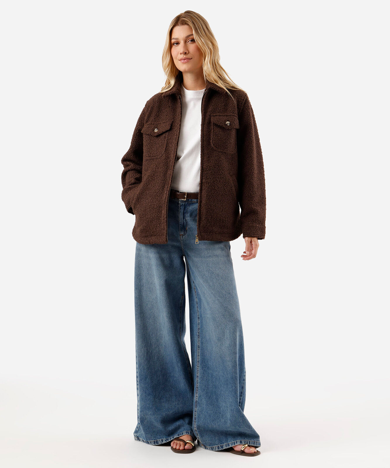 jaqueta feminina oversized texturizada marrom
