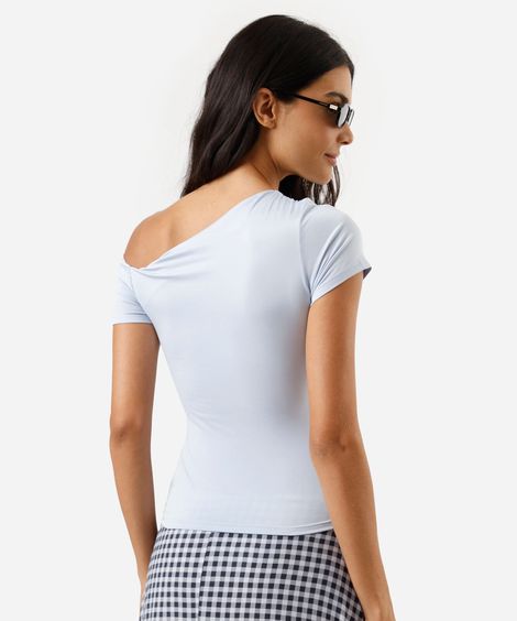 blusa feminina manga curta assimétrica em malha azul