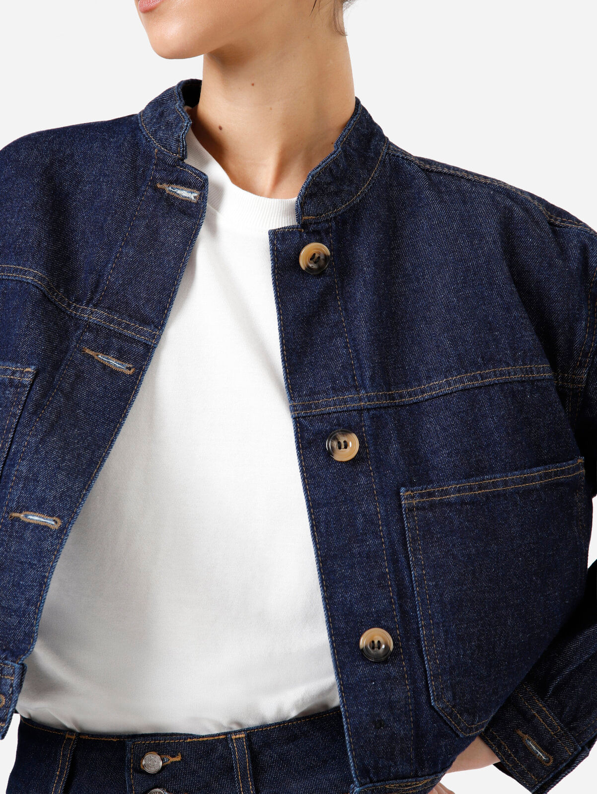 jaqueta cropped feminina jeans com bolsos azul