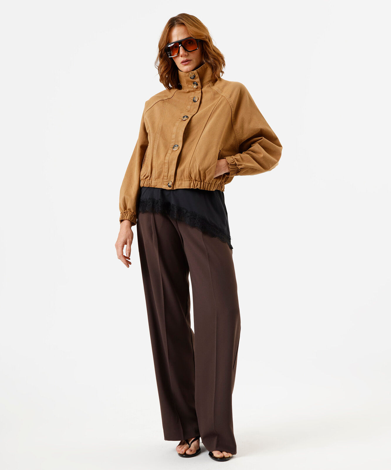 jaqueta bomber feminina de sarja gola funnel neck marrom