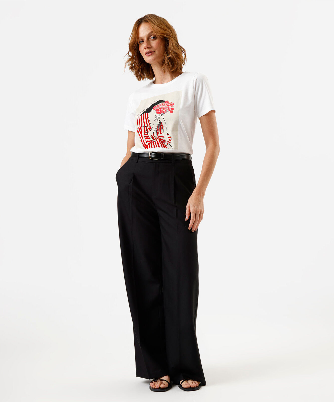 camiseta feminina de algodão manga curta estampada off white