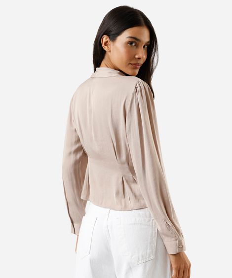 camisa feminina manga longa com pregas acetinada bege