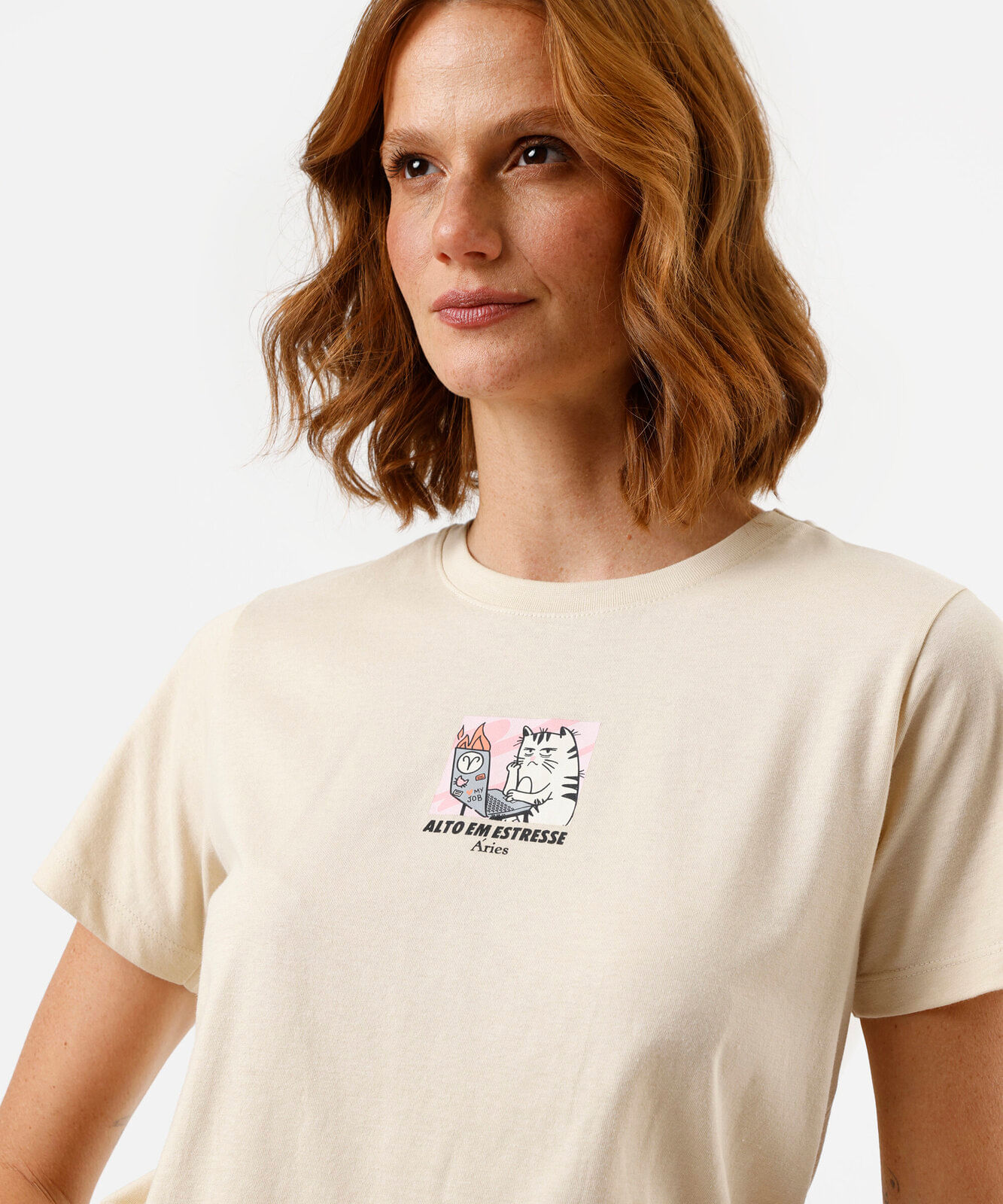 camiseta feminina de algodão manga curta estampada bege
