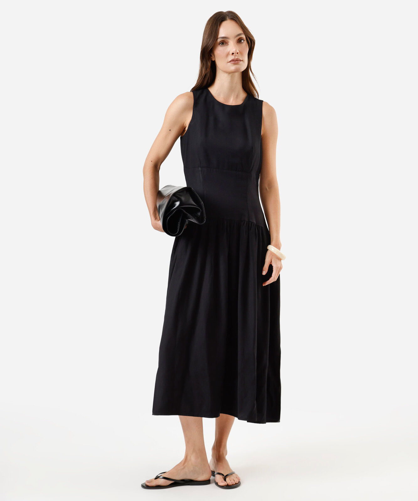 vestido midi feminino de viscose com recortes preto