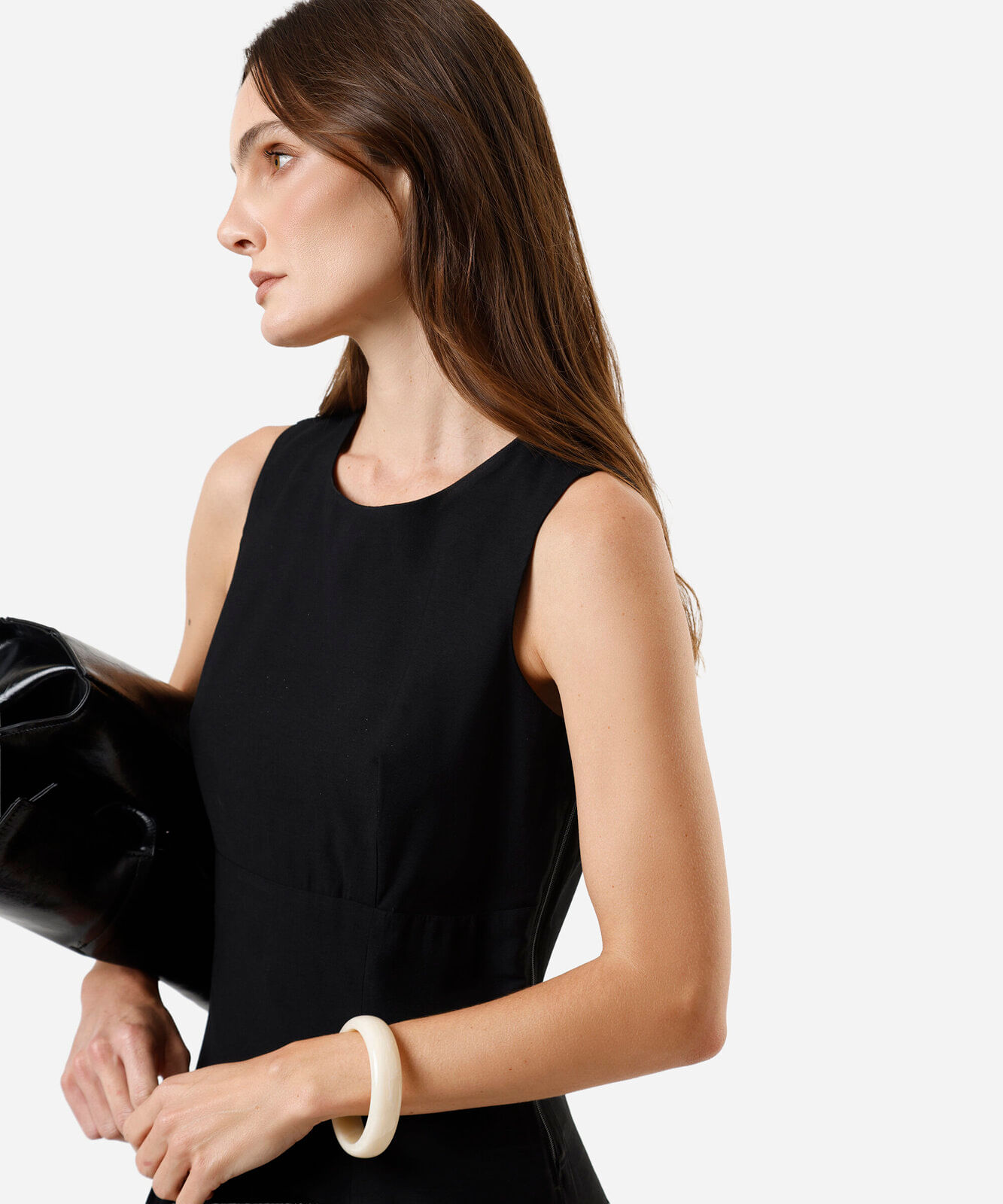 vestido midi feminino de viscose com recortes preto