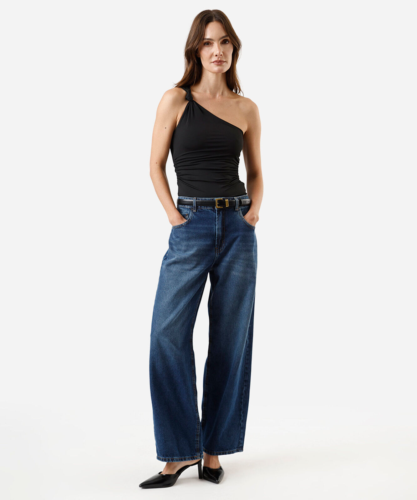 blusa ombro único feminina franzida preta