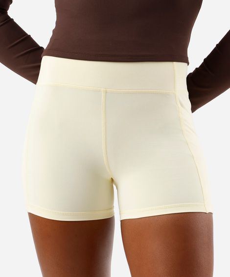 bermuda feminina esportiva com bolsos amarela