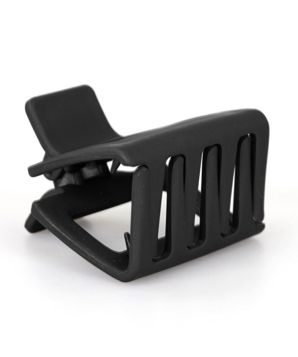 piranha para cabelo quadrada média preta