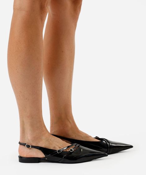 sapatilha slingback bico fino com fivelas preta