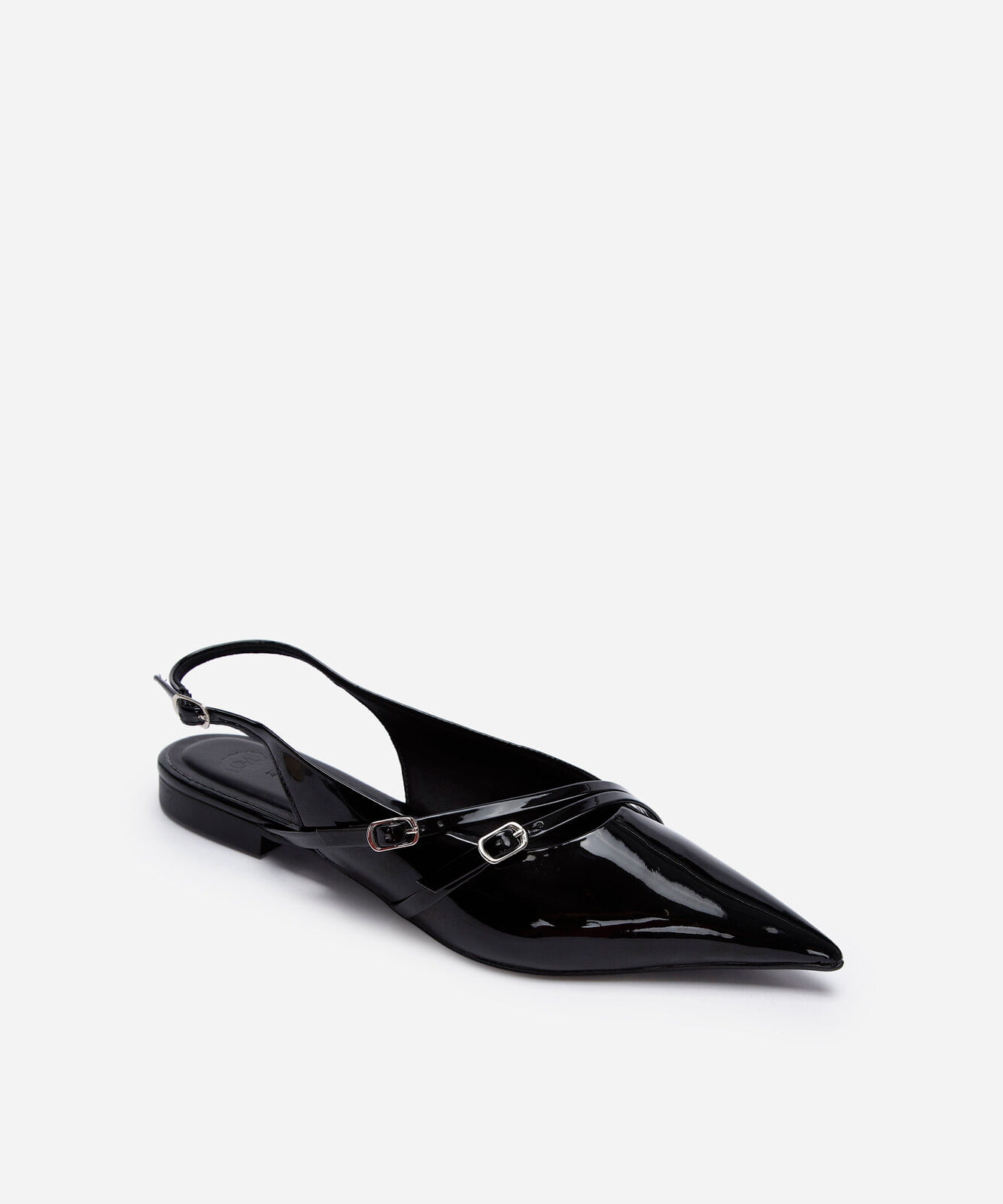 sapatilha slingback bico fino com fivelas preta