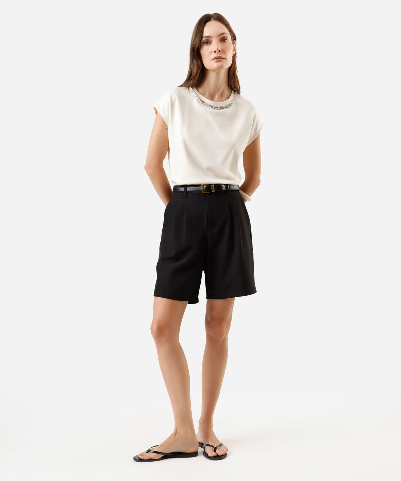 blusa feminina com viscose e brilhos manga curta bege