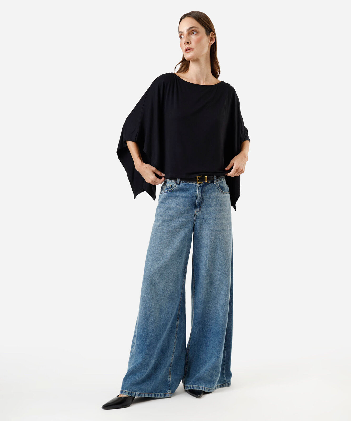 blusa ampla feminina de viscose decote canoa preta