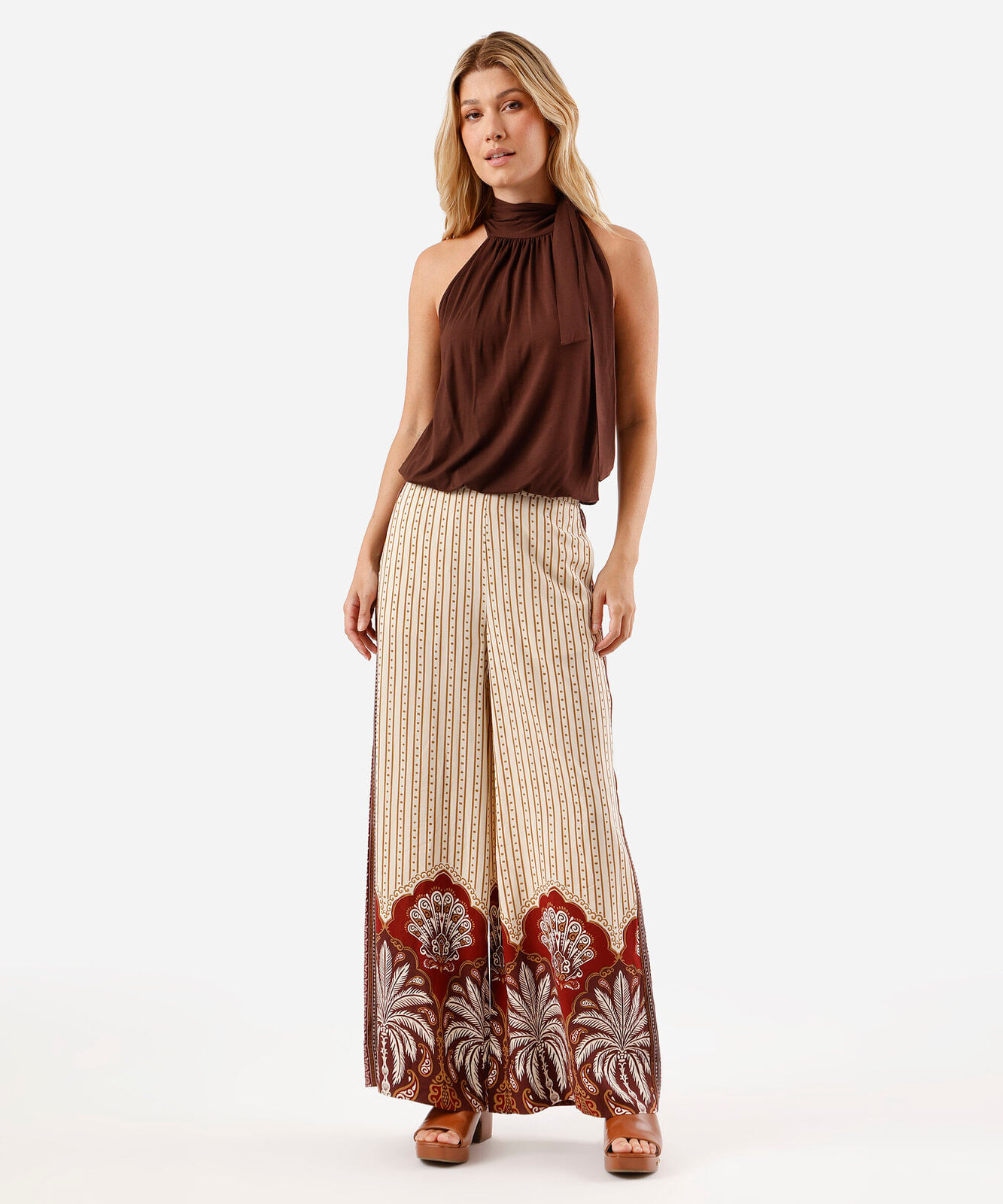 blusa feminina de viscose halterneck com amarração marrom
