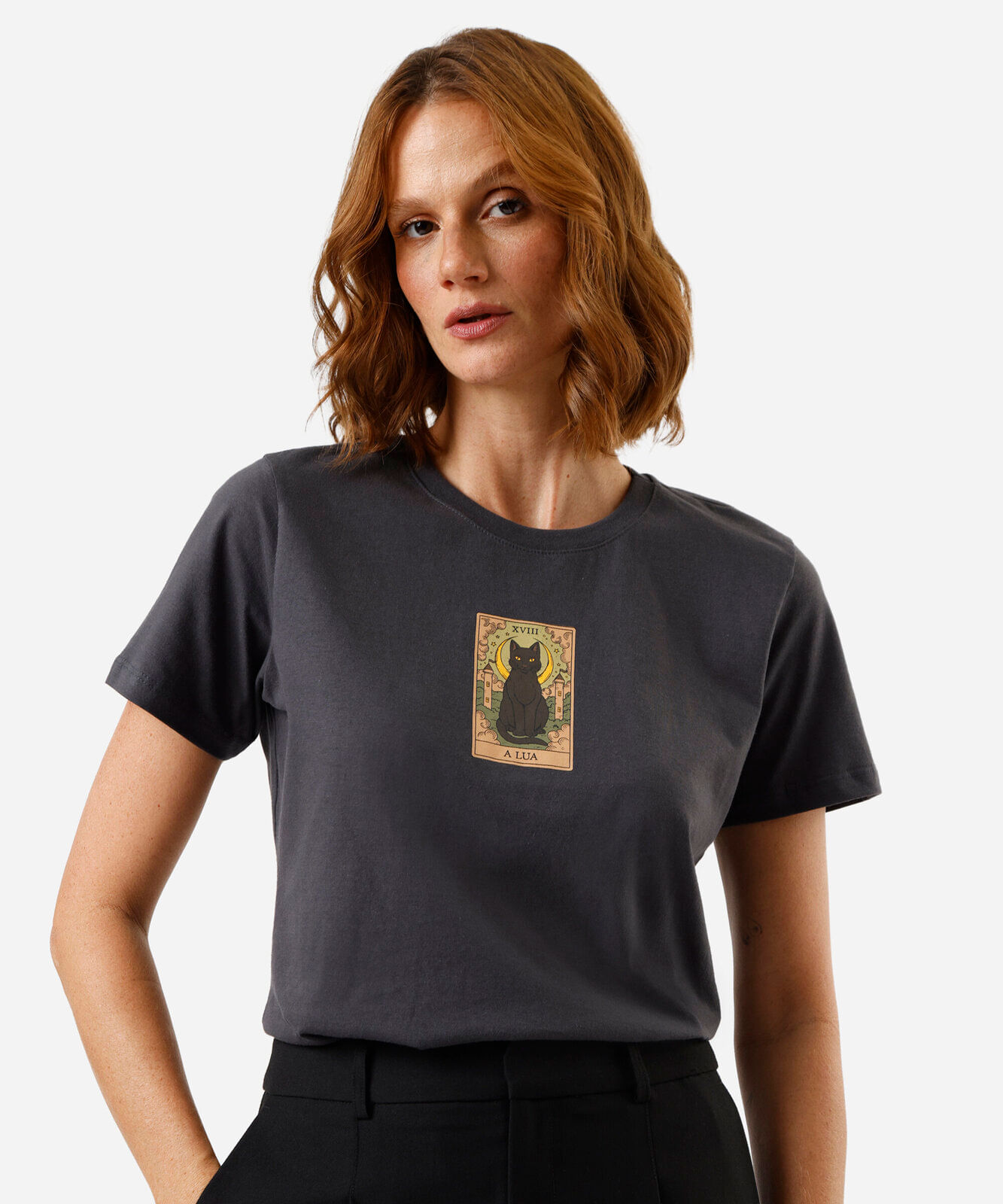 camiseta feminina de algodão manga curta estampada cinza
