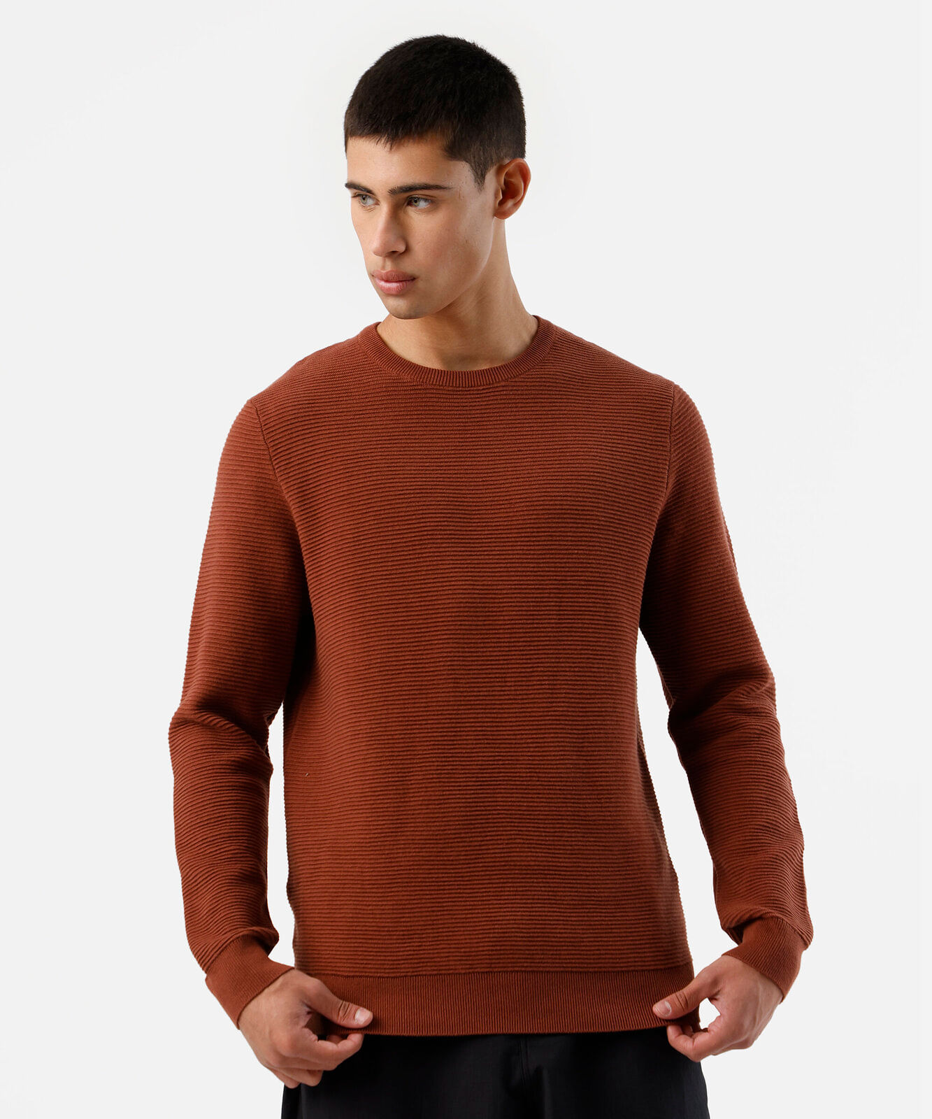 suéter de tricot canelado laranja