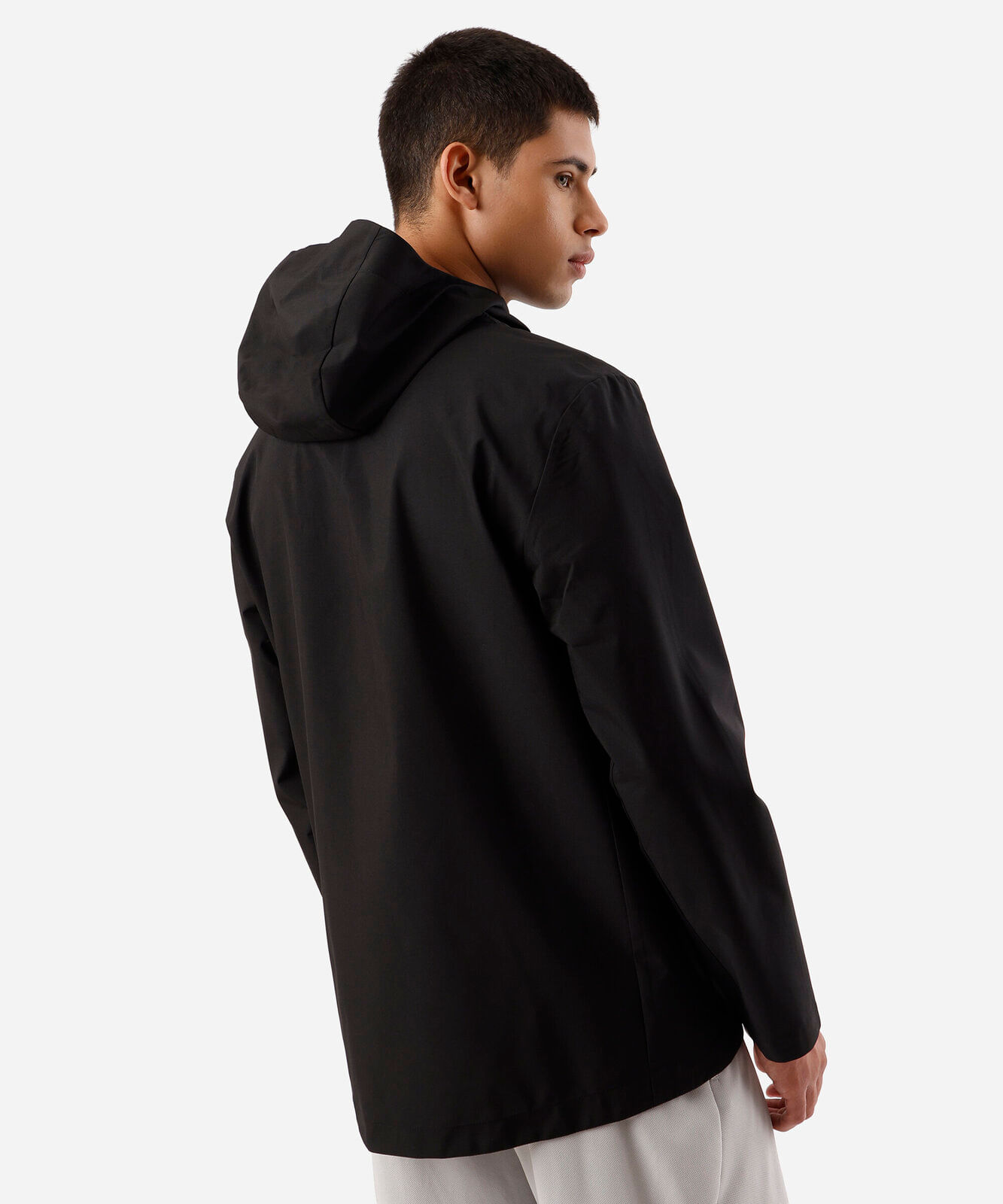 jaqueta esportiva masculina com capuz preta