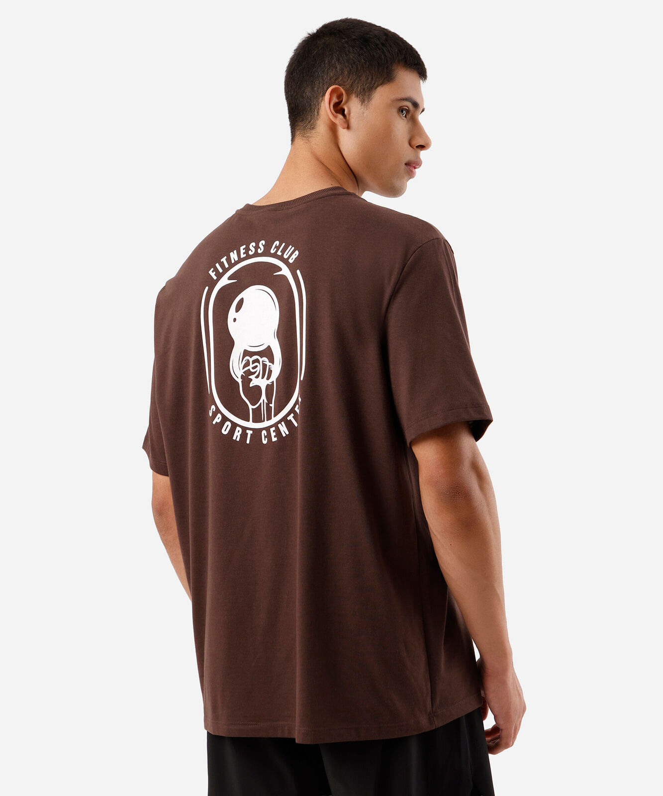 camiseta masculina esportiva estampada marrom