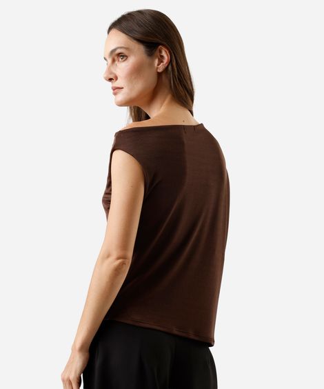 blusa ombro único feminina com fivela franzida marrom