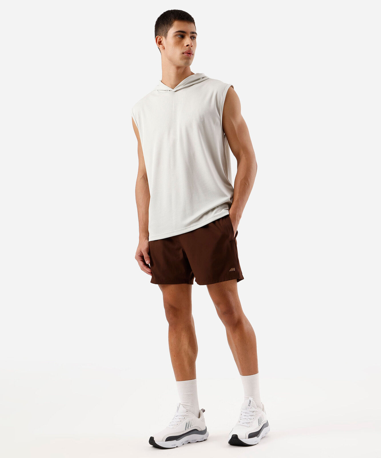 regata masculina com capuz cinza