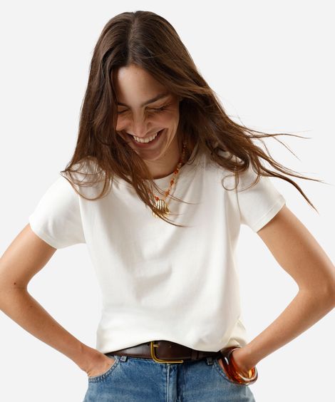 camiseta feminina de algodão peruano decote canoa manga curta off white