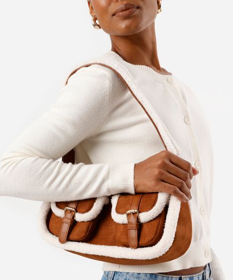 bolsa baguete com bolsos e pelos marrom