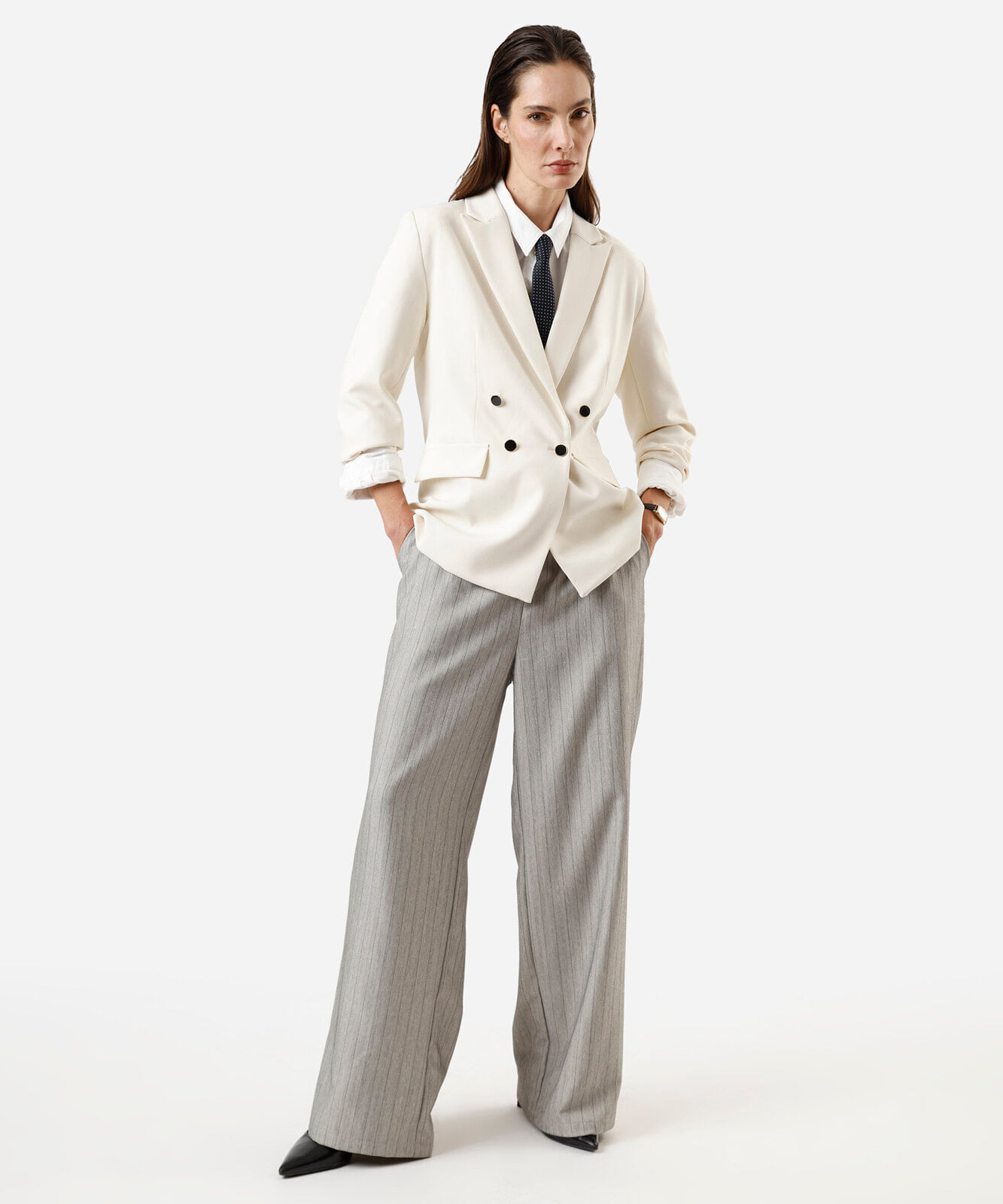blazer de alfaiataria feminino botões dourados bege