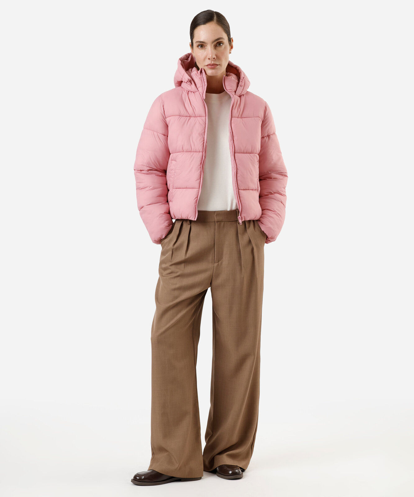 jaqueta puffer feminina de poliamida com capuz rosa