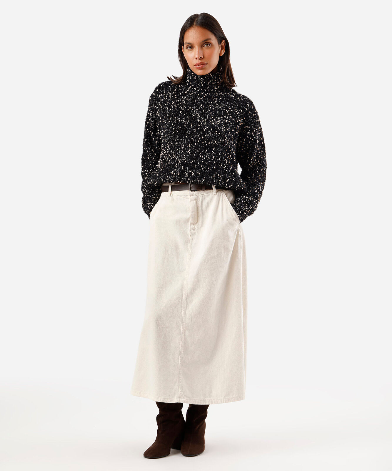 suéter feminino de tricot gola alta texturizado preto