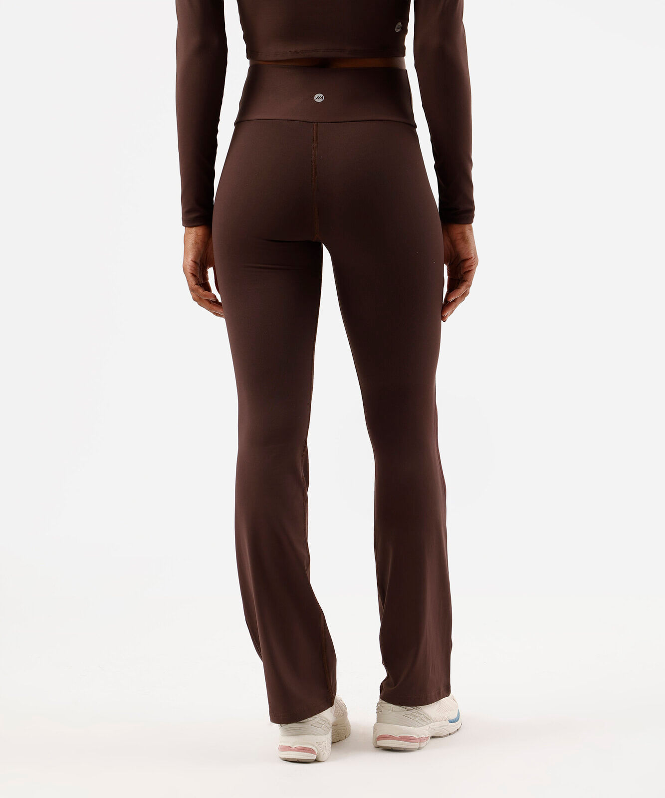 calça flare esportiva feminina de poliamida marrom