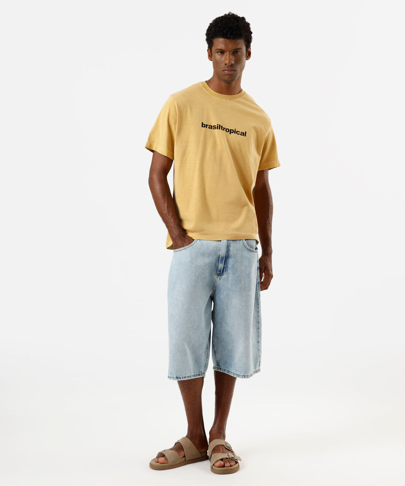 camiseta masculina de algodão manga curta estampada estonada amarela