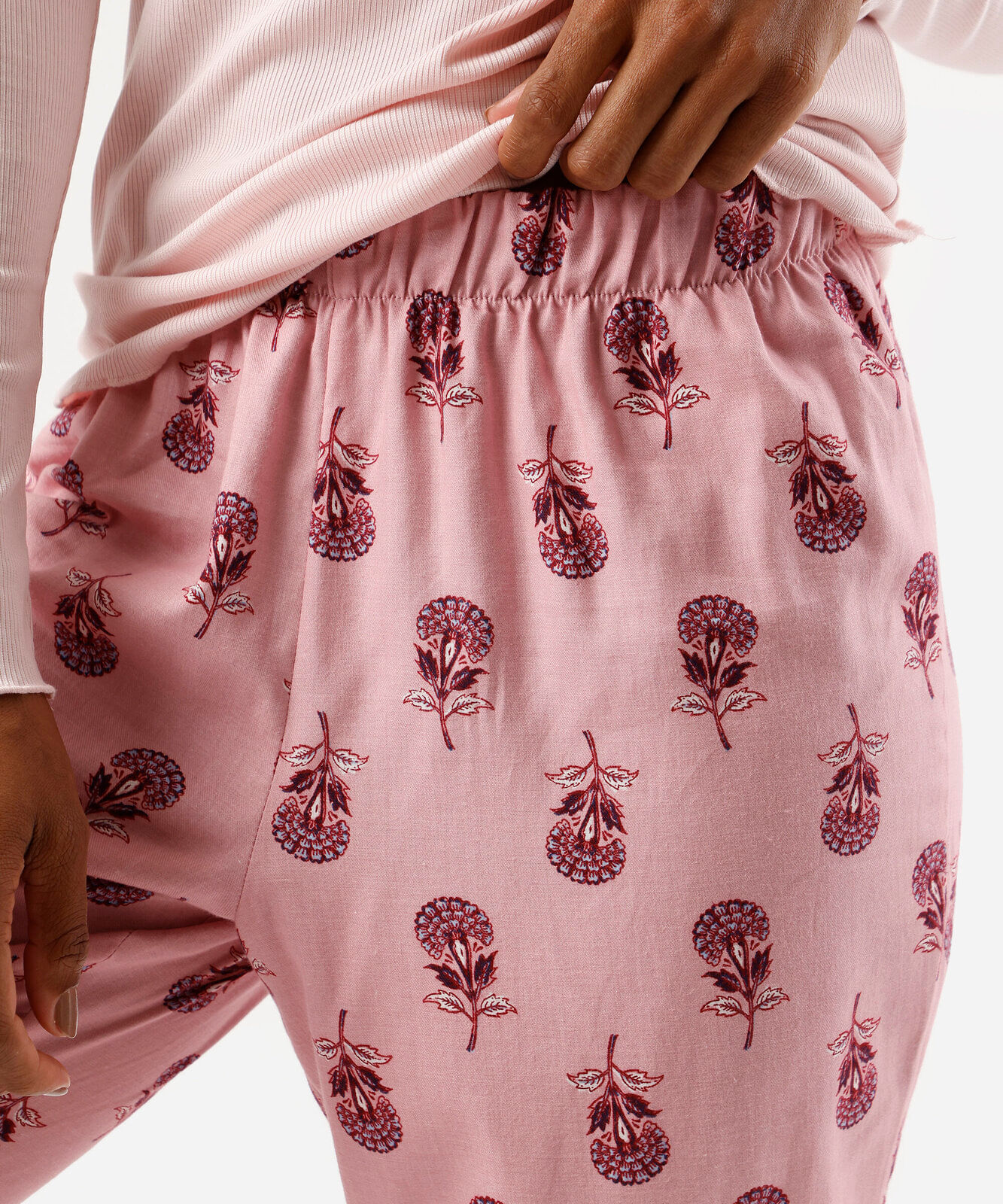 pijama longo feminino com algodão floral rosa