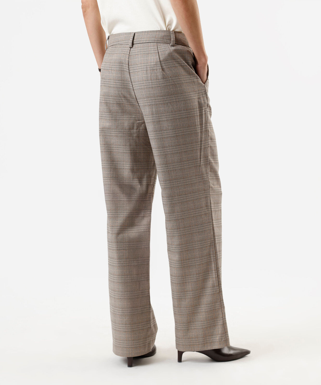 calça de alfaiataria feminina xadrez com lurex bege