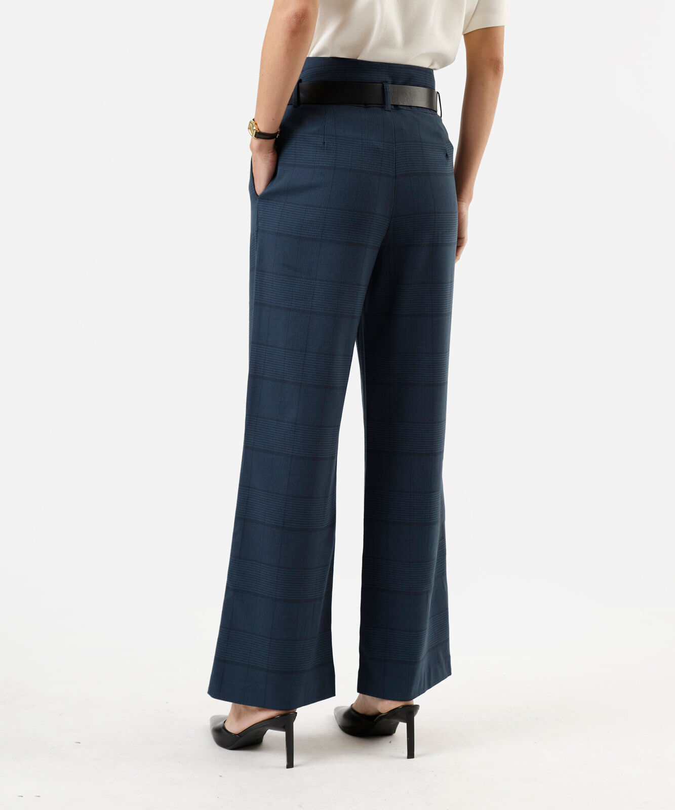 calça reta de alfaiataria feminina com cinto xadrez azul