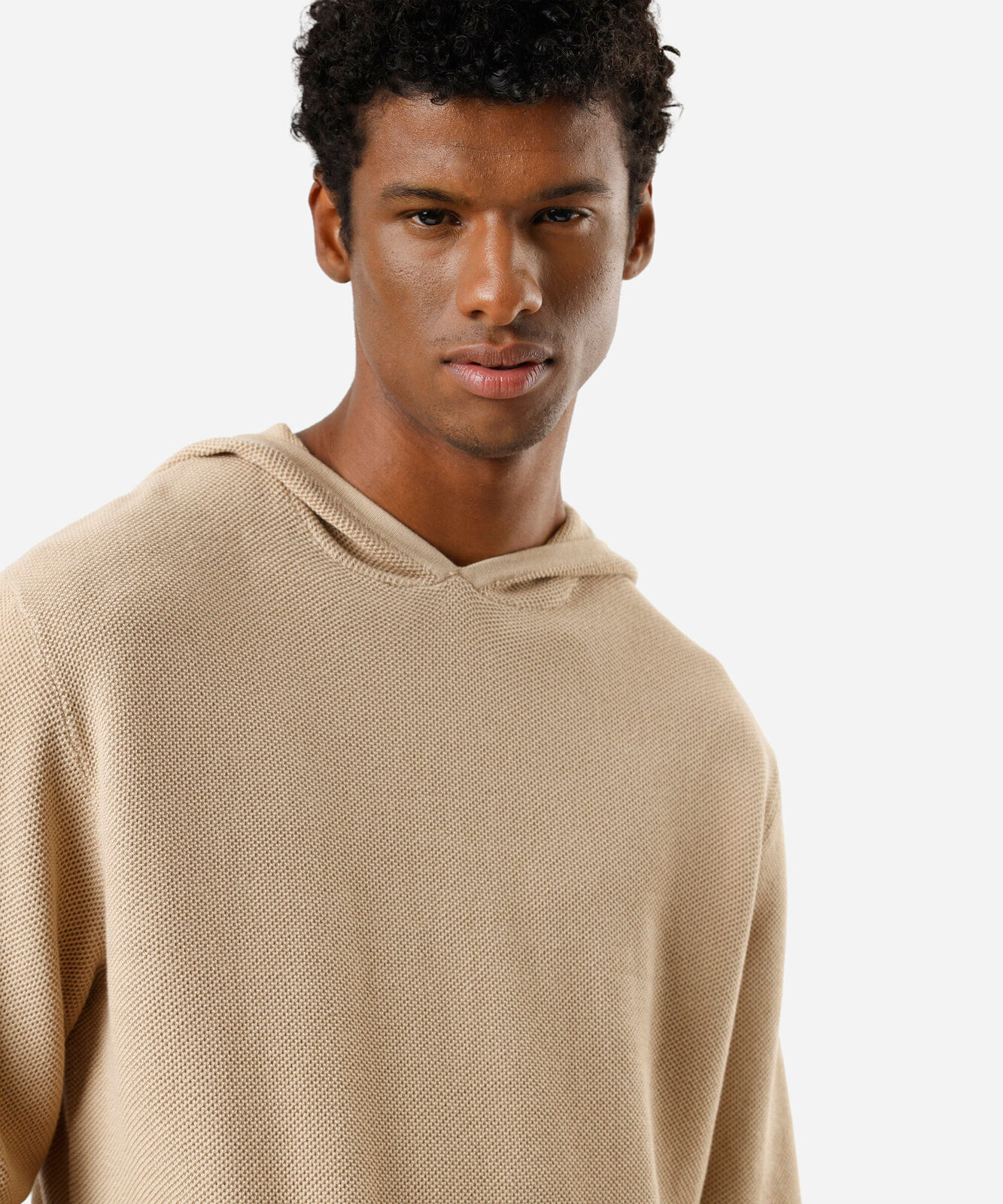 blusão masculino de tricot com capuz e bolso canguru bege